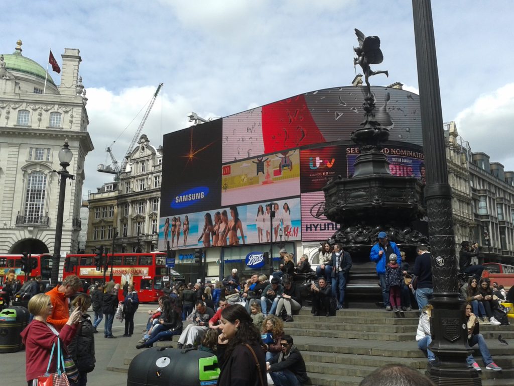 Piccadilly Circus Londra